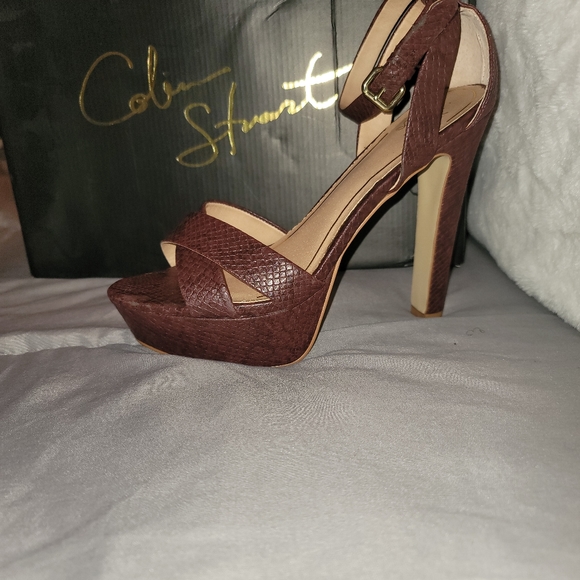 Strappy Sandal - Picture 3 of 3